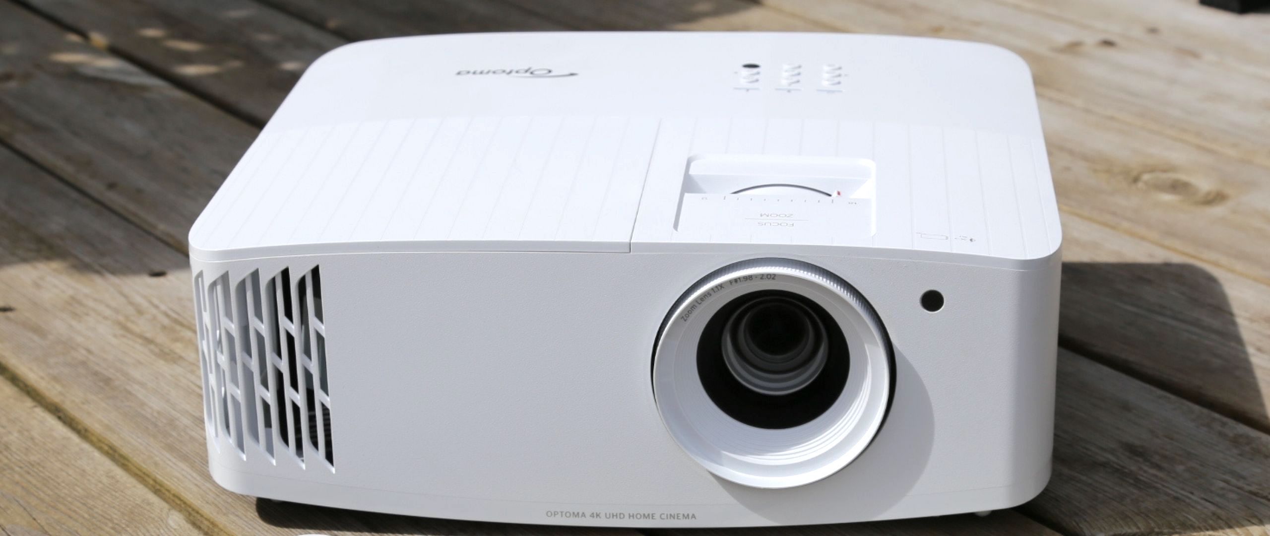 Optoma UHD38