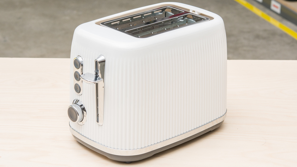 Oster 2-Slice Toaster with Quick-Check Lever