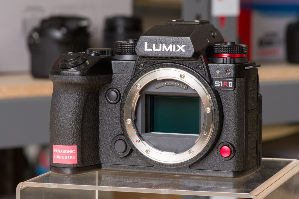 Panasonic LUMIX S1RII