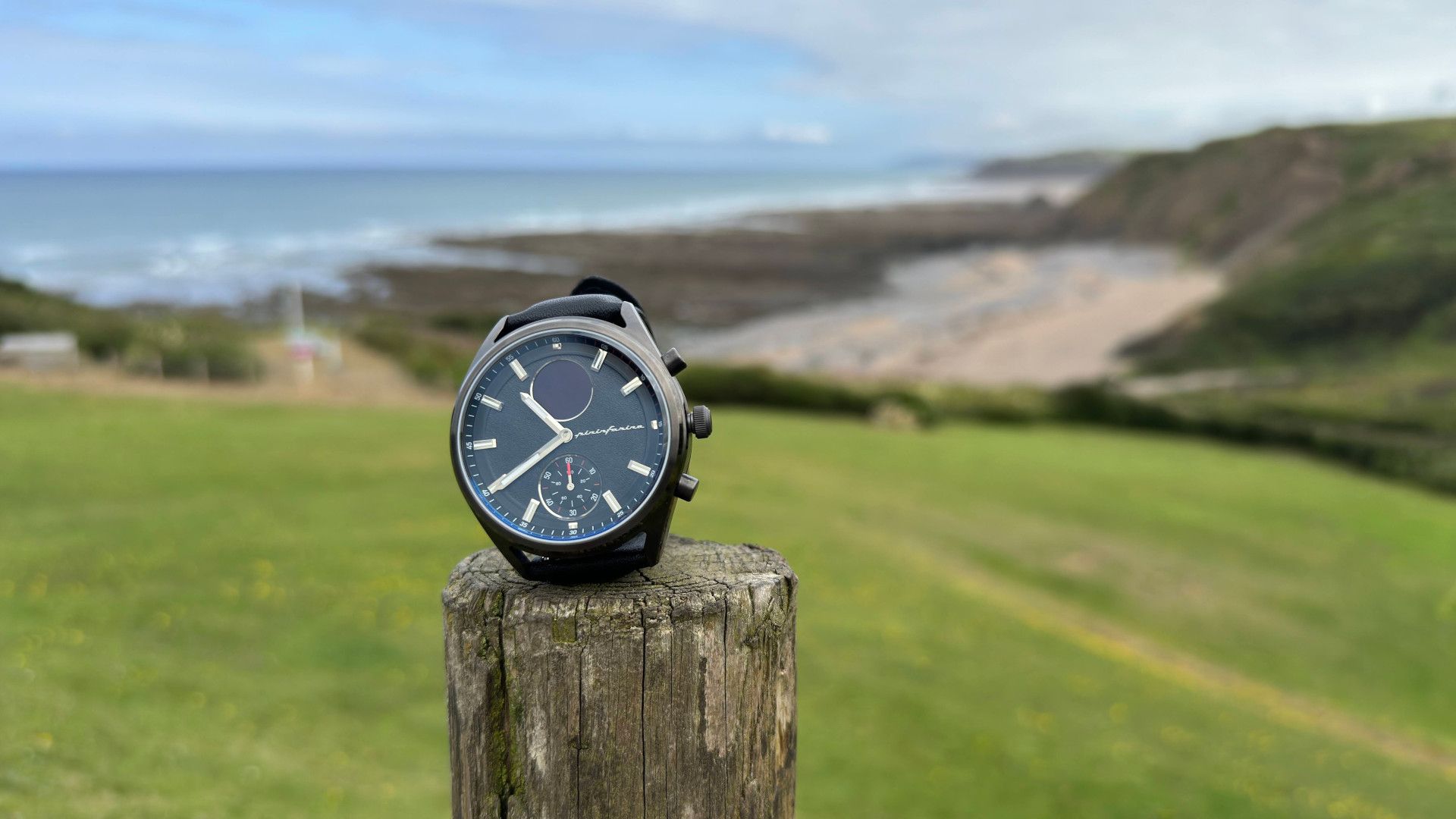 Pininfarina Sintesi Hybrid Watch