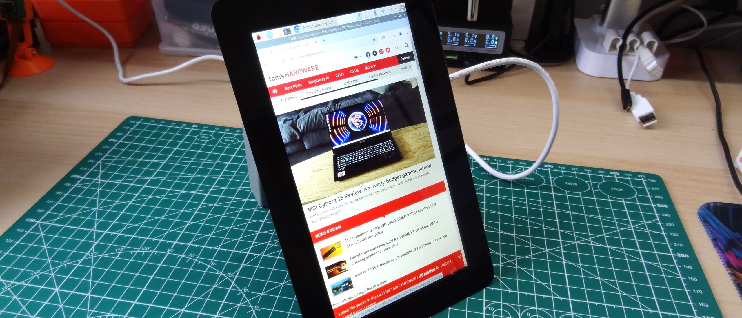 Raspberry Pi Touch Display 2