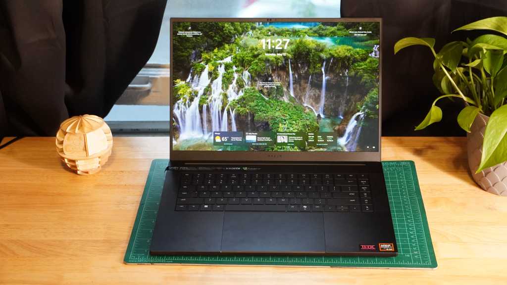 Razer Blade 16