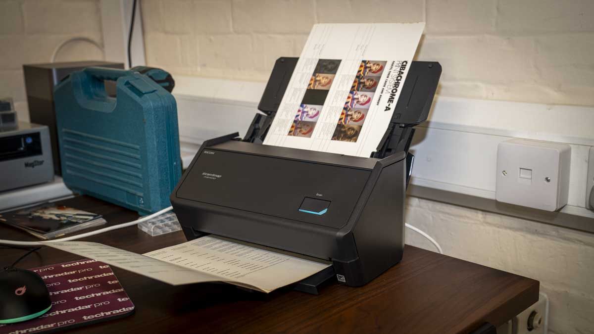 Ricoh ScanSnap iX2400 document scanner
