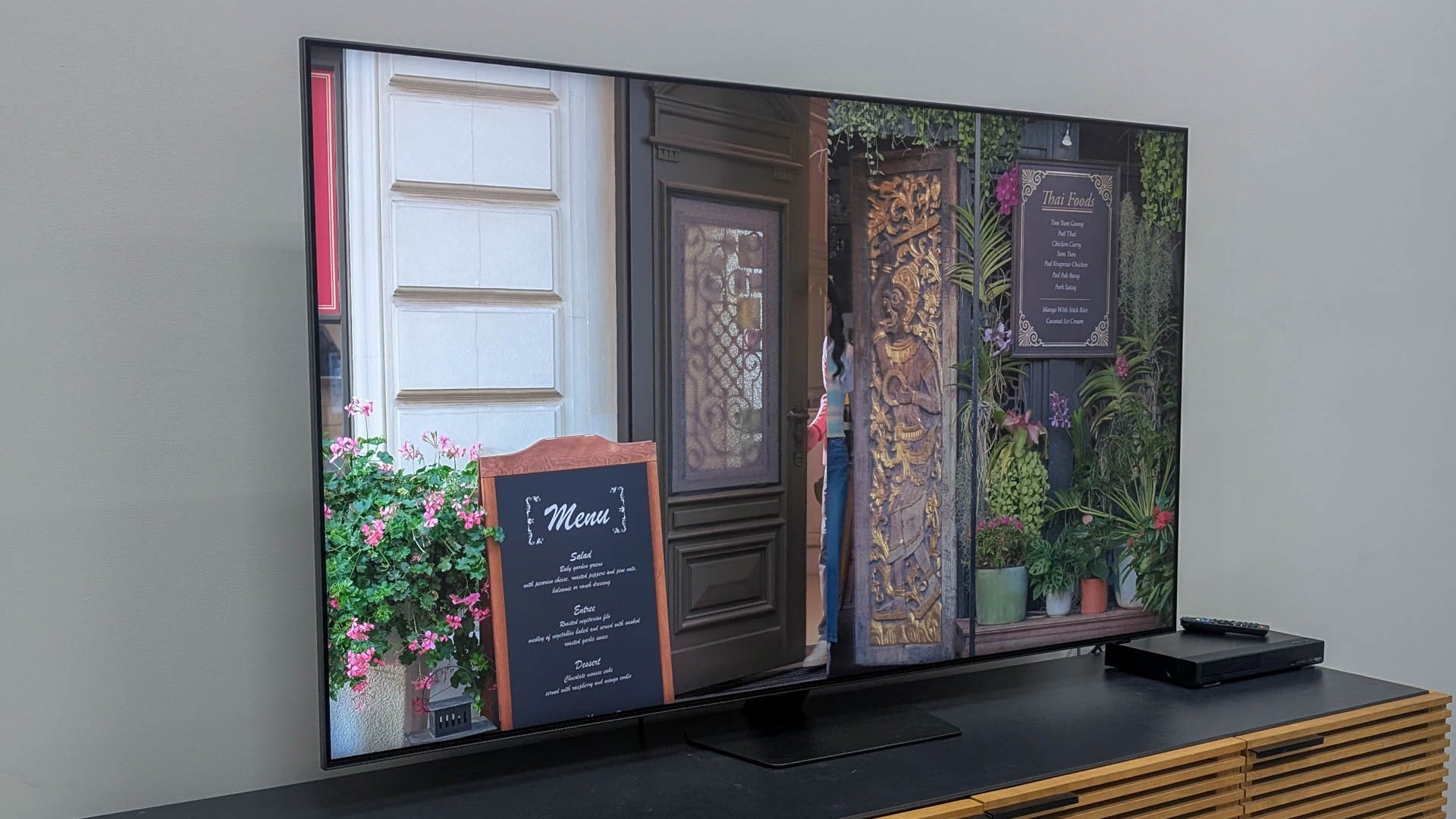 Samsung 75-Inch QN90F Neo QLED