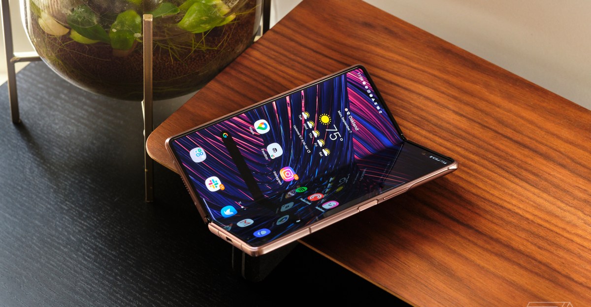 Samsung Galaxy Z Fold 2