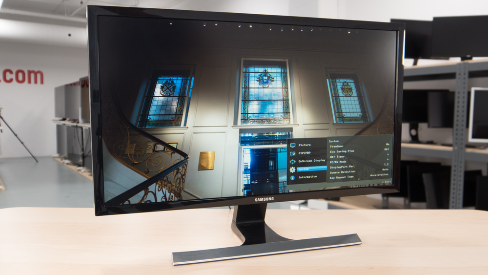 Samsung UE590