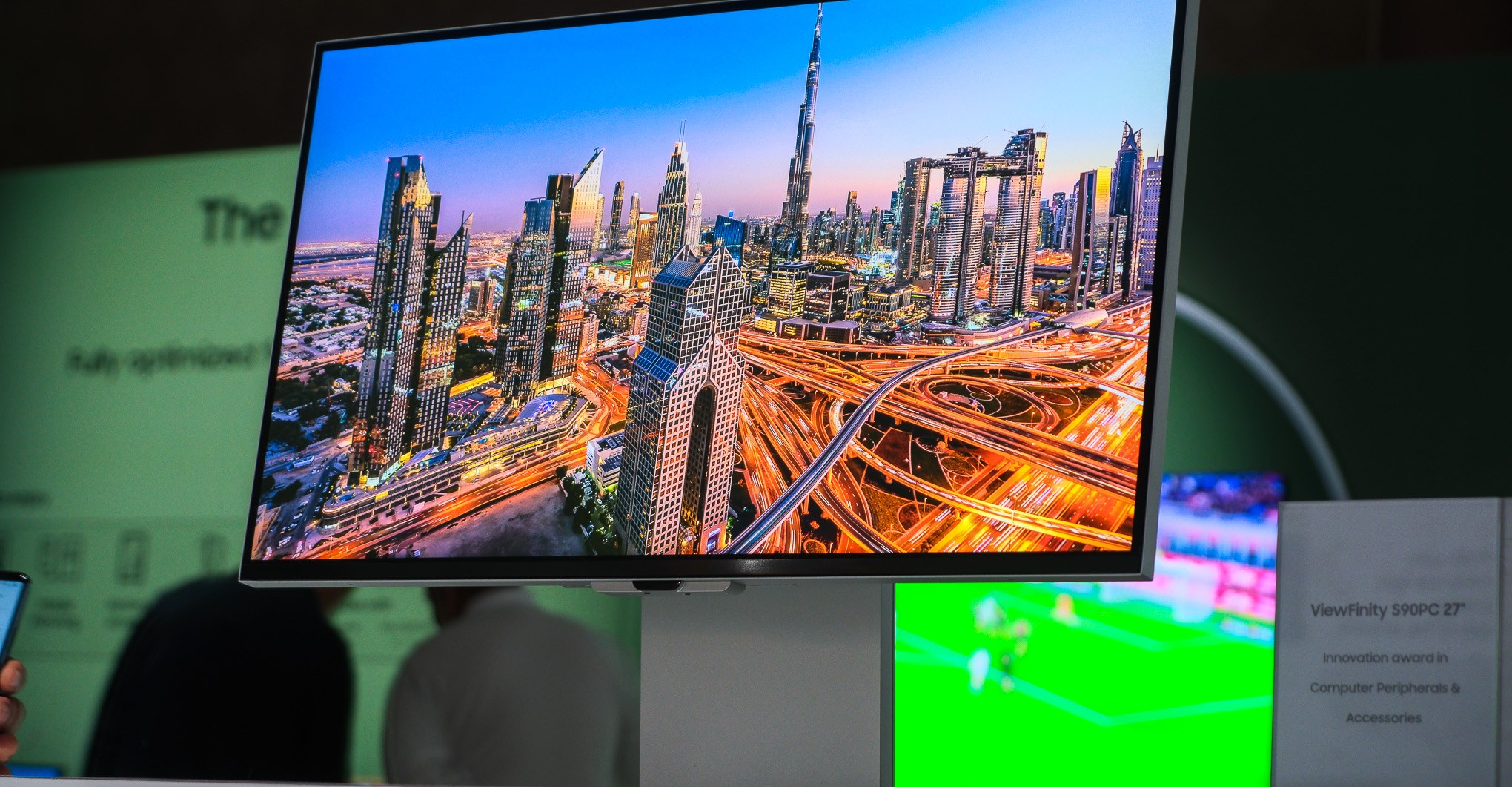 Samsung Viewfinity S9