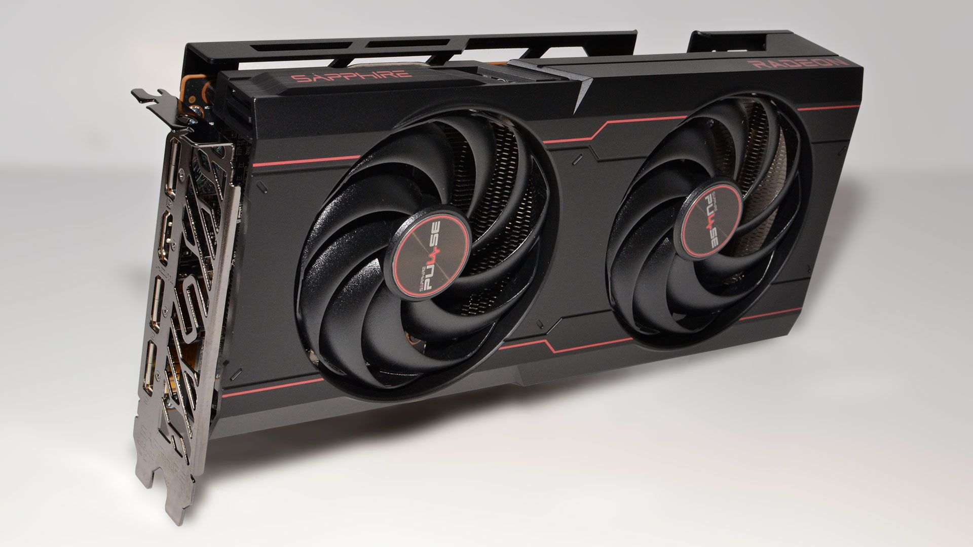 Sapphire Pulse Radeon RX 6600 XT