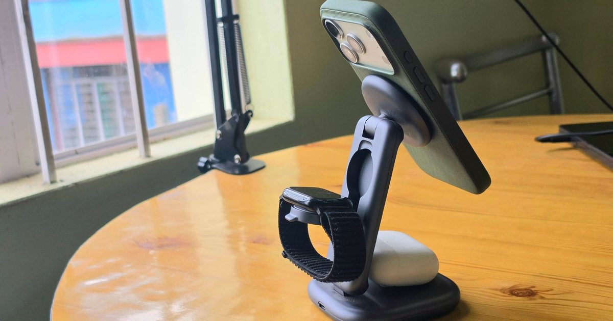 Satechi 3-in-1 Foldable Wireless Charging Stand Qi2