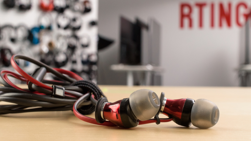 Sennheiser HD1 In-Ear / Momentum In-Ear