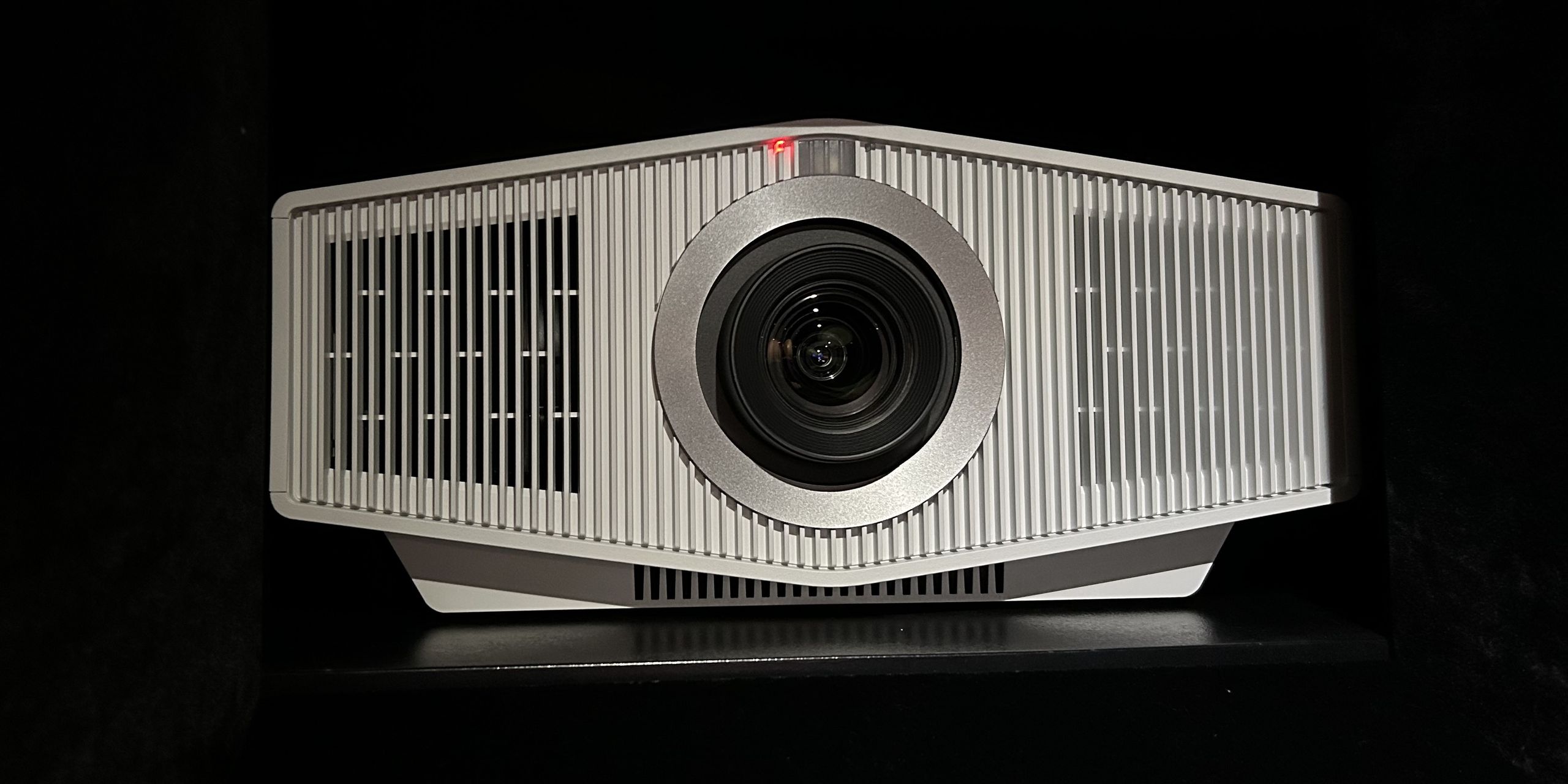 Sony Bravia Projector 8 (VPL-XW6100ES)