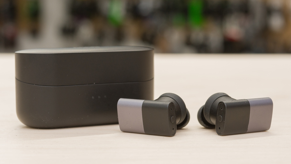 Status Between Pro True Wireless