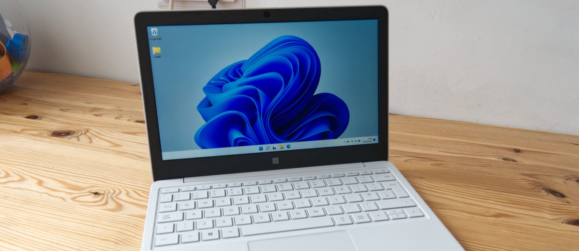 Microsoft Surface Laptop SE