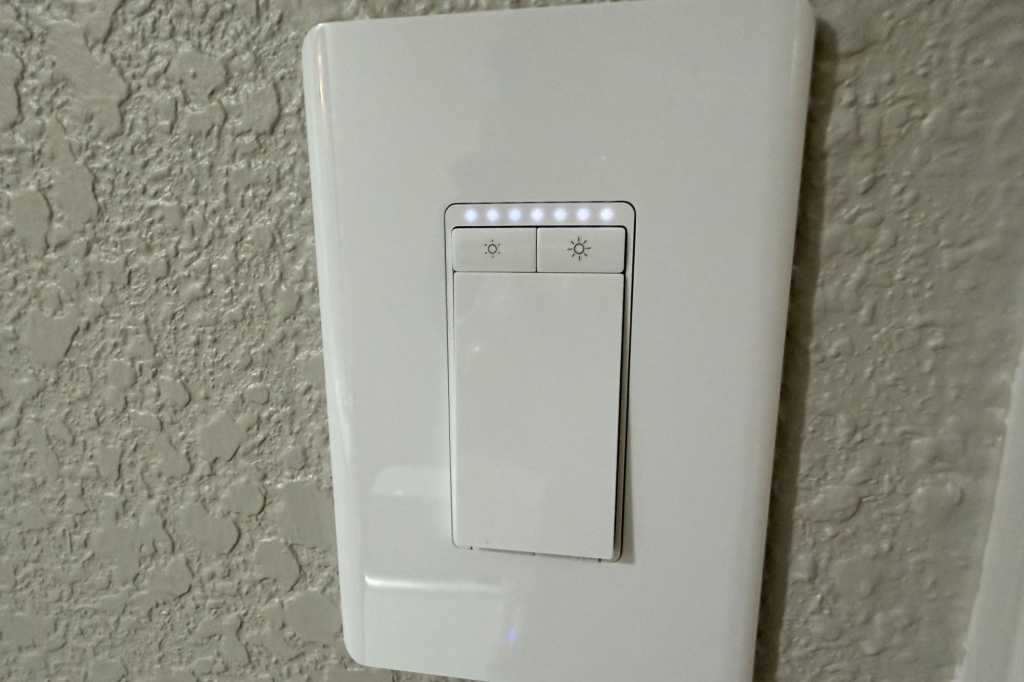 Tapo Smart Wi-Fi Light Switch Dimmer S505D