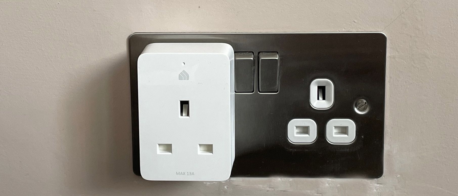 TP-Link Kasa Smart Wi-Fi Plug Slim KP105