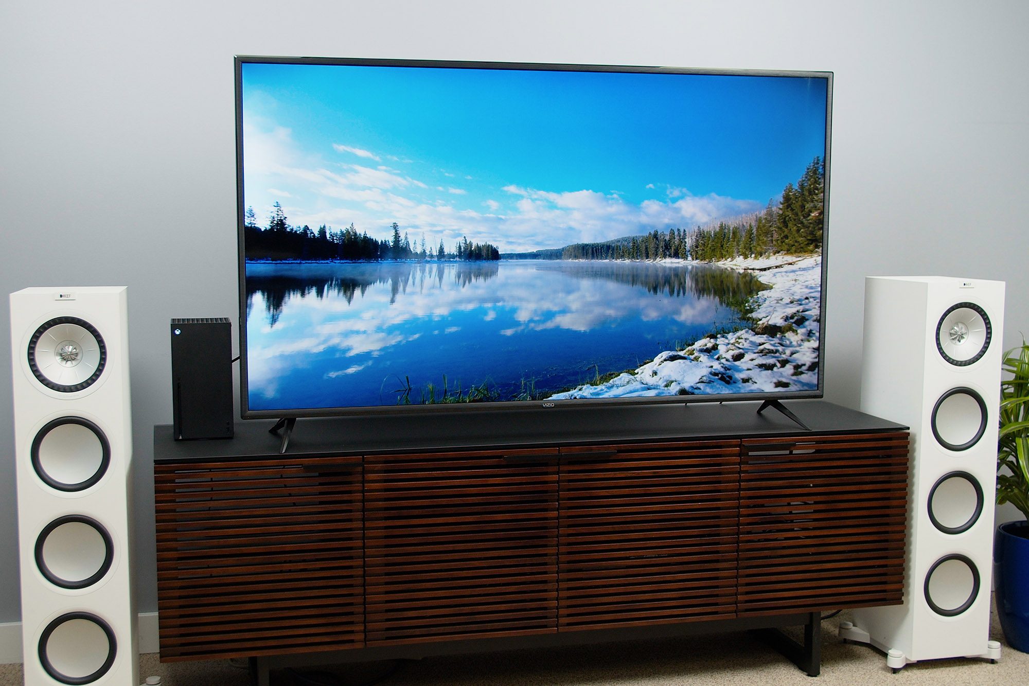 Vizio V-Series 4K HDR TV